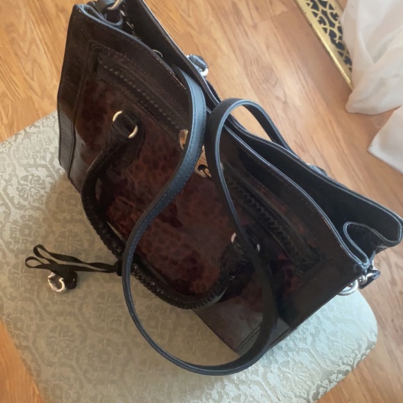 Handbag - Picture 3 of 4